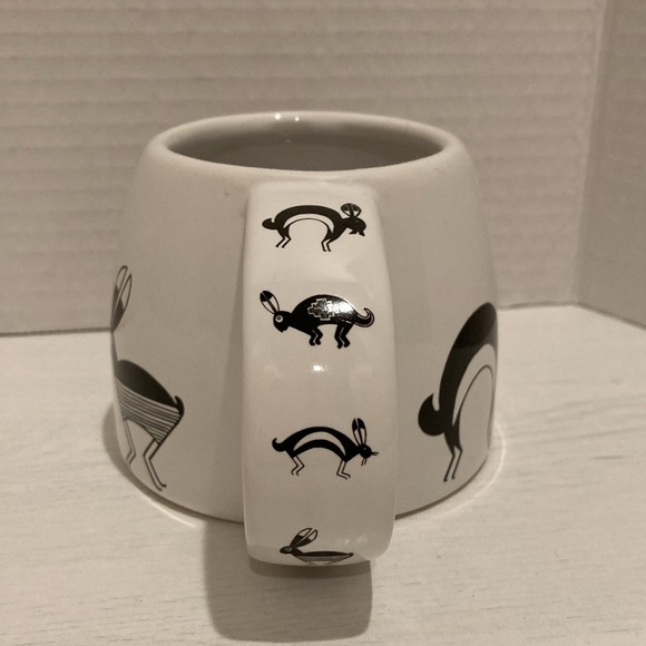 The Treasure Chest Las Cruces NM 1998 Southwest Rabbit Pottery Mug Cup #207 VTG - Picture 4 of 8